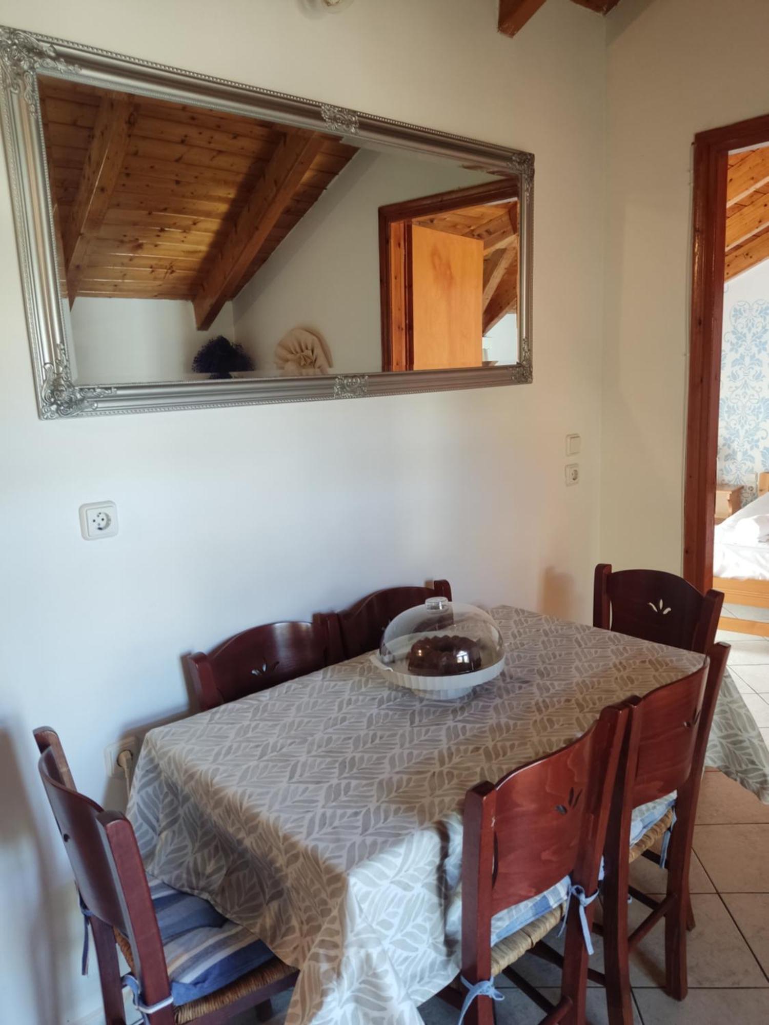 Chloe Attic Agia Efimia Exterior foto