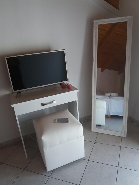 Chloe Attic Agia Efimia Exterior foto