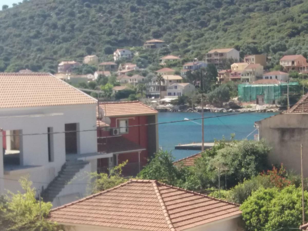 Chloe Attic Agia Efimia Exterior foto